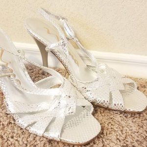 5/$25⭐ Nina Strappy Heels- Shiny Silver 7.5M NWOT
